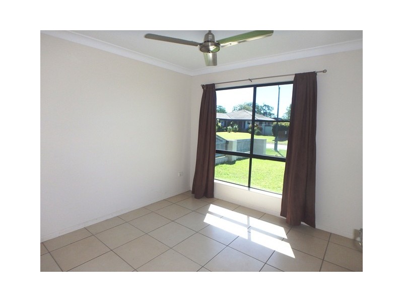 27 Katey Crescent, Mirani QLD 4754