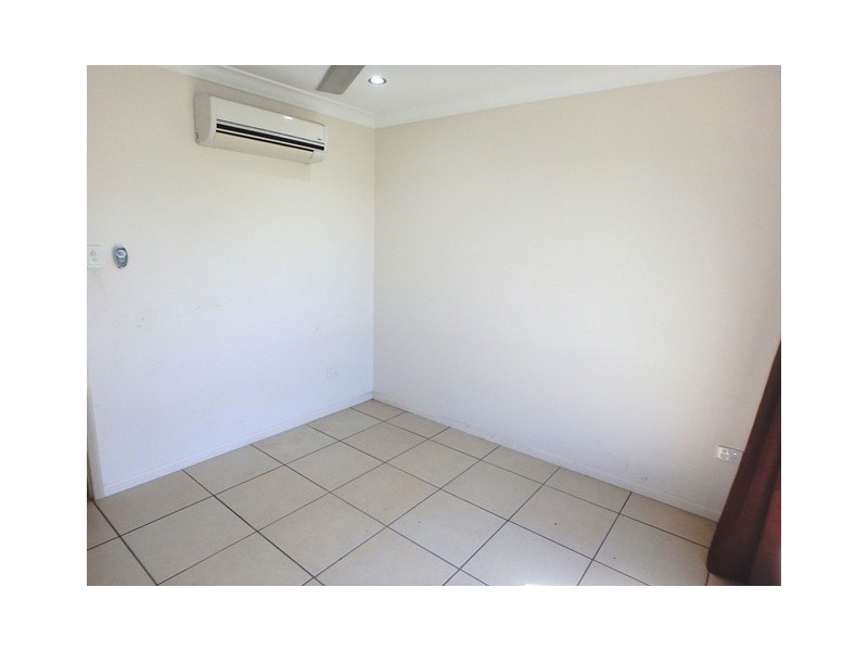 27 Katey Crescent, Mirani QLD 4754