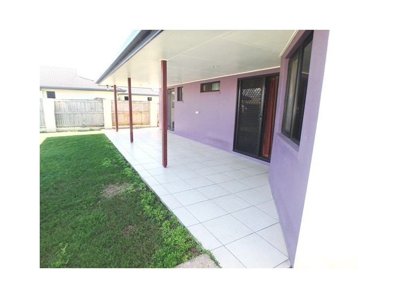 27 Katey Crescent, Mirani QLD 4754