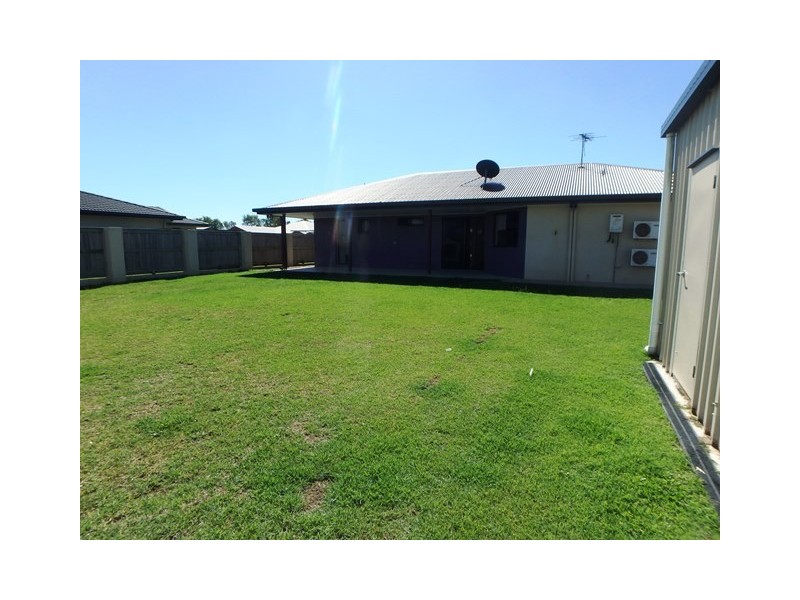 27 Katey Crescent, Mirani QLD 4754