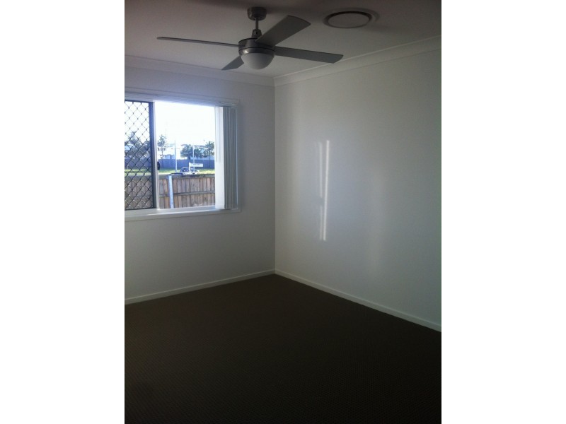 21 Phoenix Crescent, Rural View QLD 4740