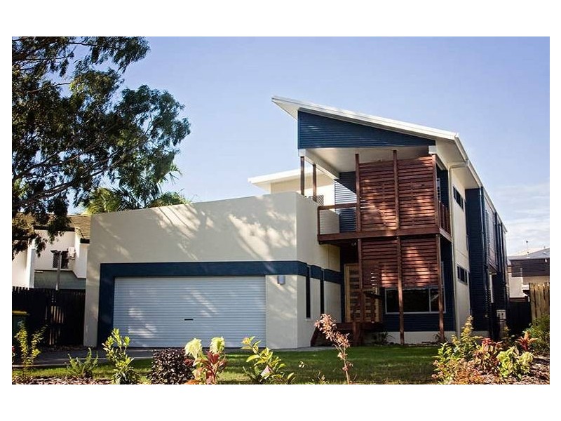 11 Pacific Drive, Blacks Beach QLD 4740