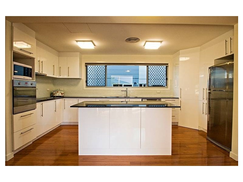 11 Pacific Drive, Blacks Beach QLD 4740