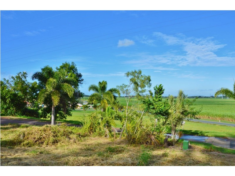 7 Aldo Court, Glenella QLD 4740