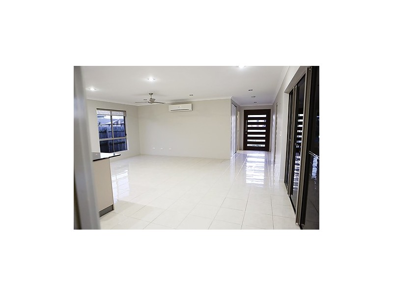 5 Chantilly Court, Glenella QLD 4740