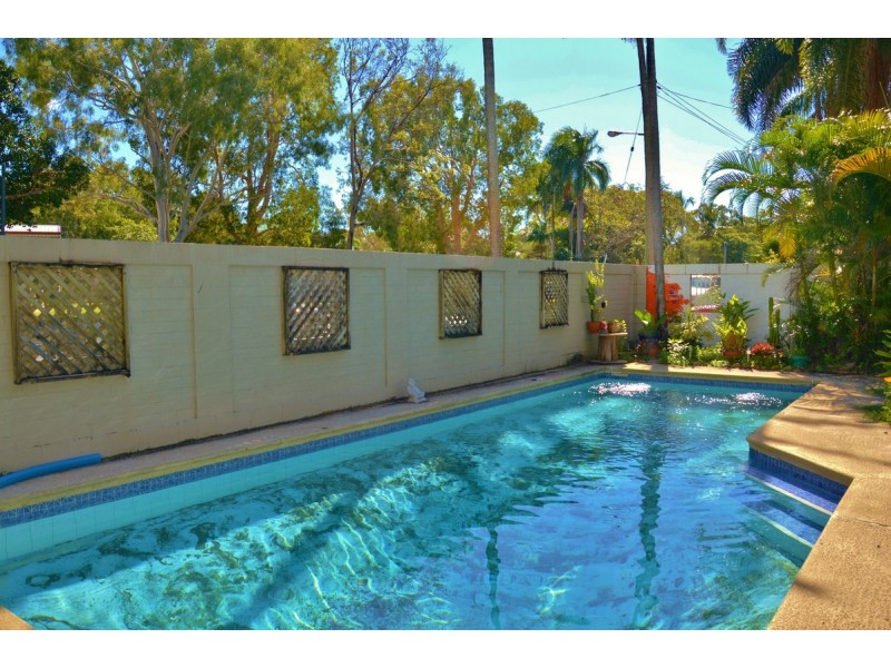 10 Pheasant Street, Slade Point QLD 4740