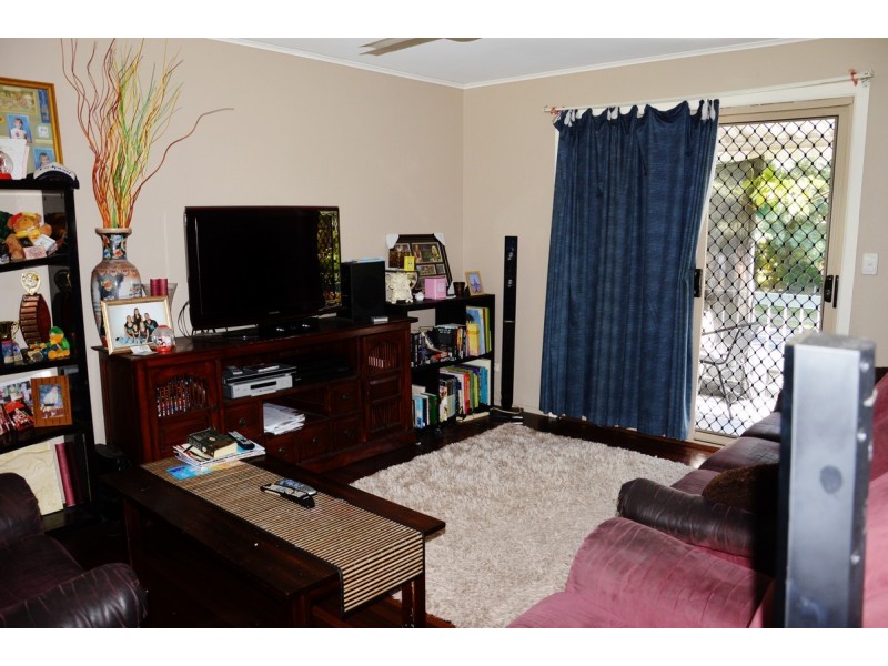 10 Pheasant Street, Slade Point QLD 4740