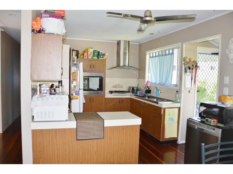 10 Pheasant Street, Slade Point QLD 4740