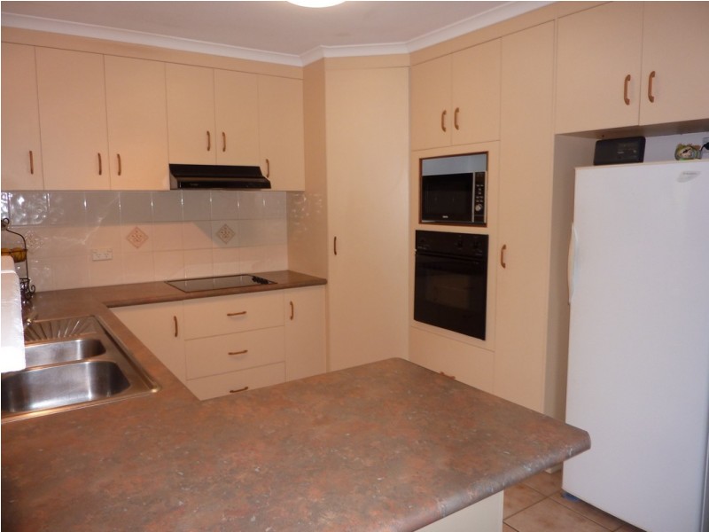 19 Coatbridge Court, Beaconsfield QLD 4740