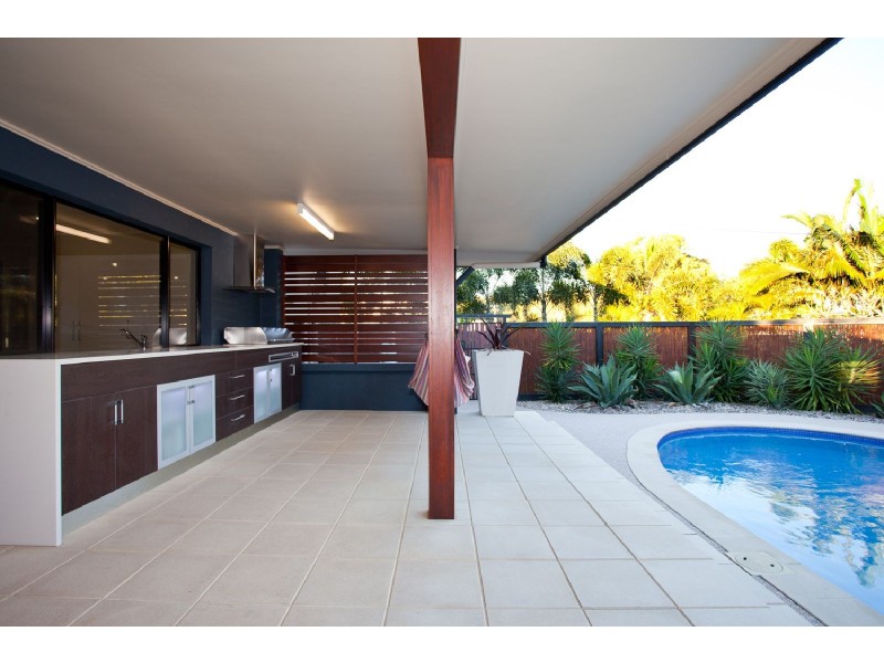 13-15 Slade Esplanade, Mackay QLD 4740