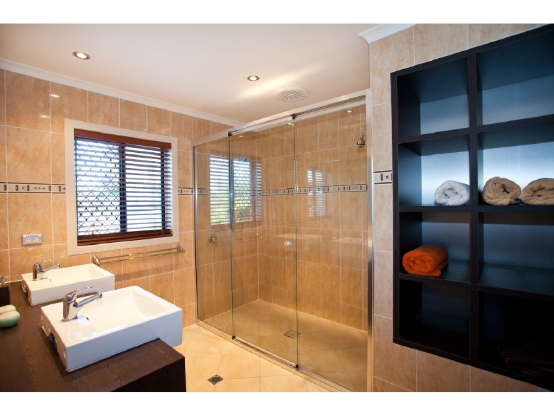 13-15 Slade Esplanade, Mackay QLD 4740