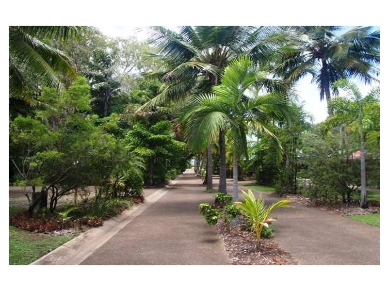 28/26 Bourke Street, Blacks Beach QLD 4740