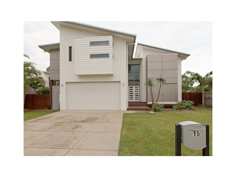 15 Seafarer Court, Blacks Beach QLD 4740