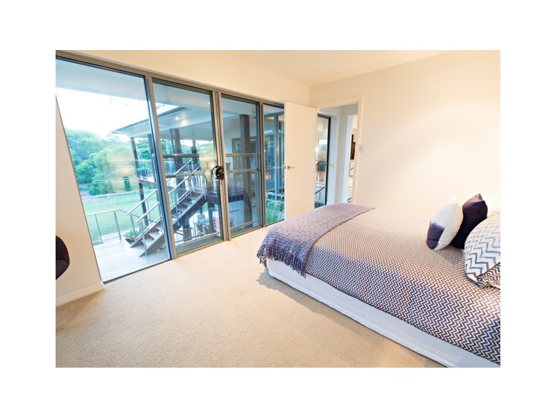 15 Seafarer Court, Blacks Beach QLD 4740