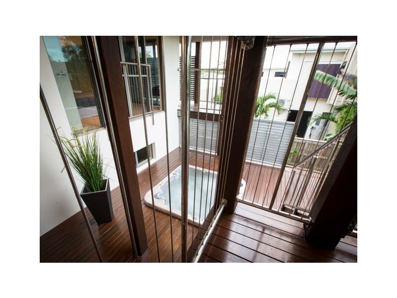 15 Seafarer Court, Blacks Beach QLD 4740