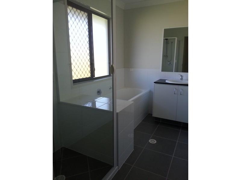 14 Scarborough Circuit, Blacks Beach QLD 4740