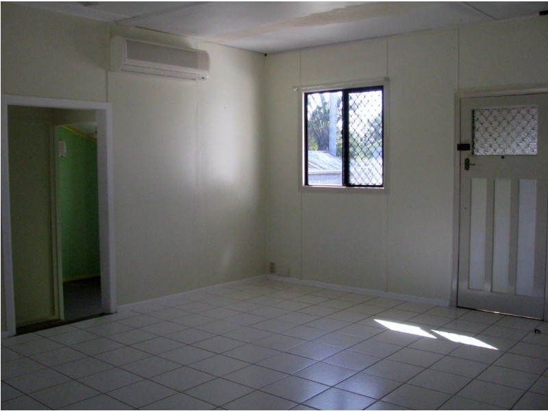 16 Tait Street, West Mackay QLD 4740