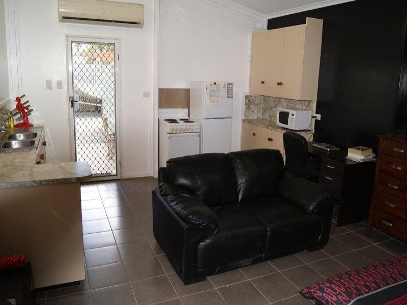 2 Joyce Court, Mcewens Beach QLD 4740