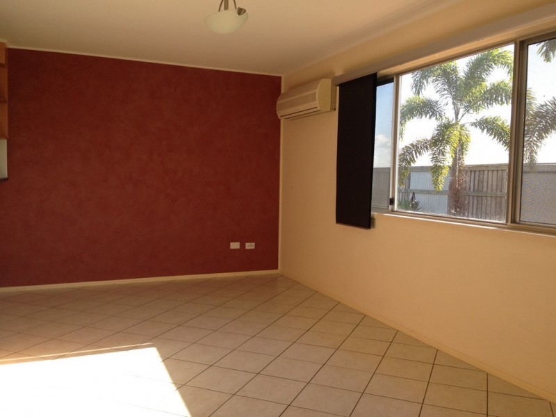 25 Dennis Street, South Mackay QLD 4740