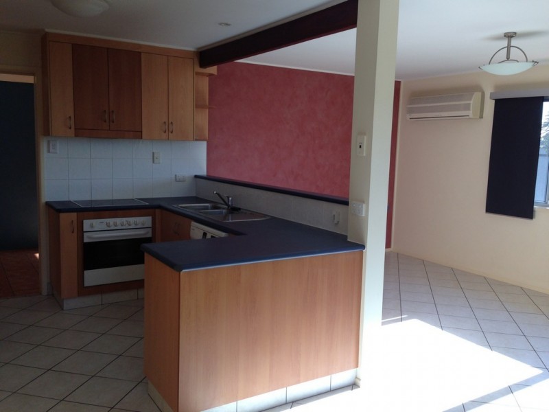25 Dennis Street, South Mackay QLD 4740