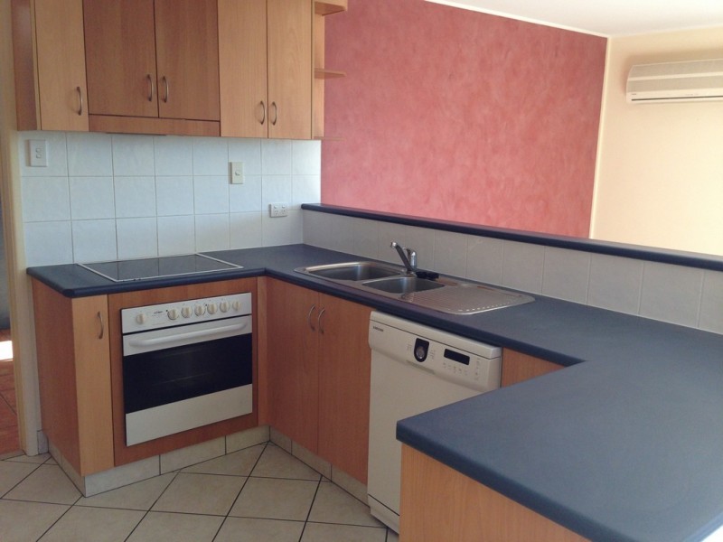 25 Dennis Street, South Mackay QLD 4740