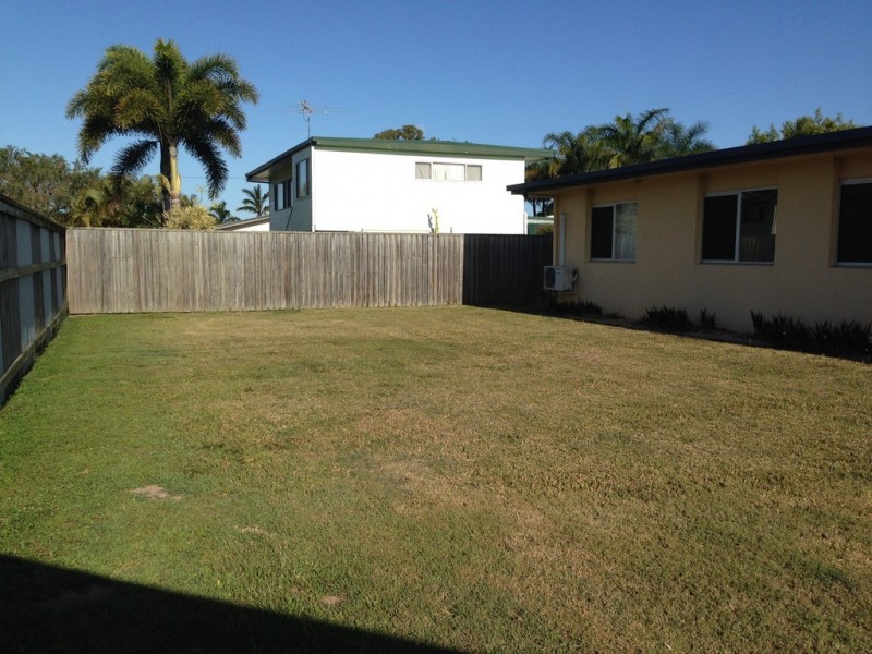 25 Dennis Street, South Mackay QLD 4740
