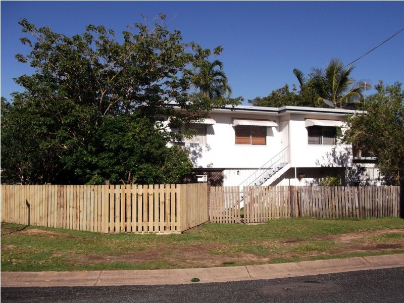 2 Ash Street, Slade Point QLD 4740