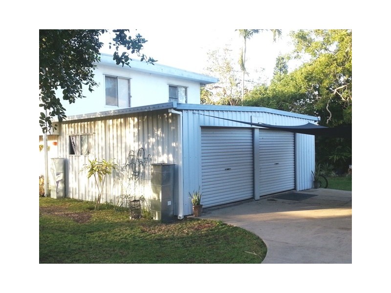 2 Ash Street, Slade Point QLD 4740