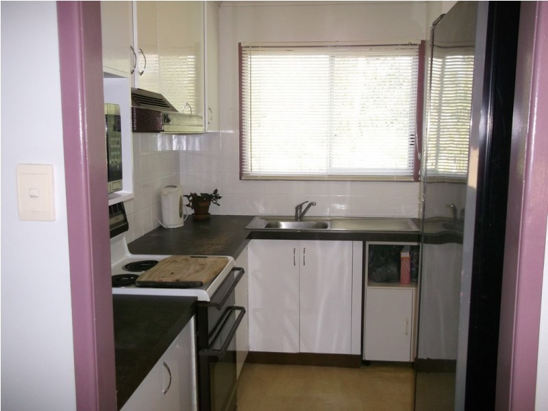 2 Ash Street, Slade Point QLD 4740