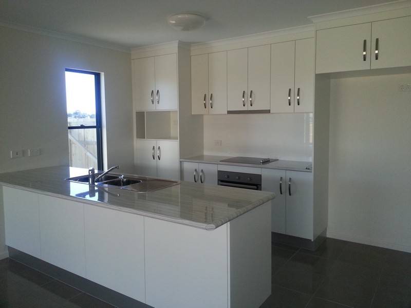 67 Makybe Diva Drive, Ooralea QLD 4740