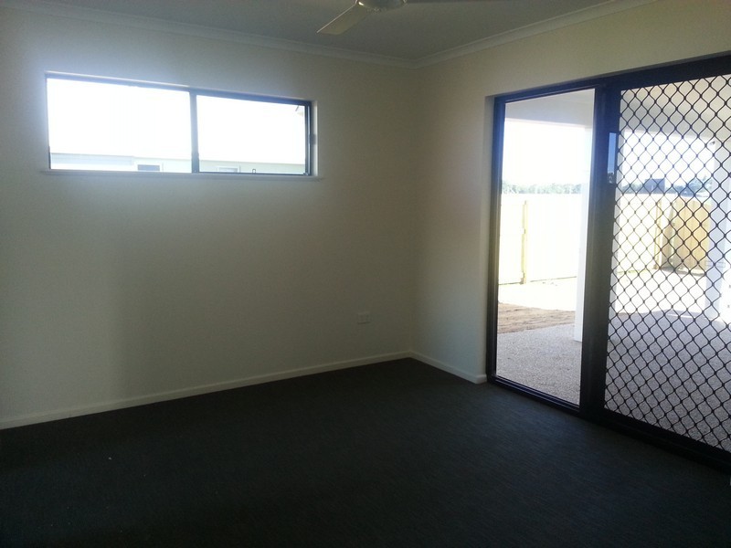 67 Makybe Diva Drive, Ooralea QLD 4740