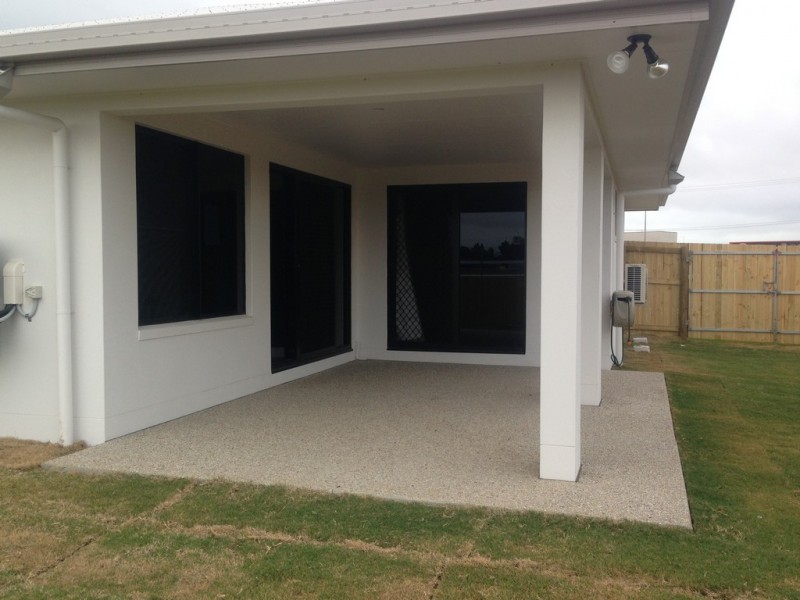 67 Makybe Diva Drive, Ooralea QLD 4740