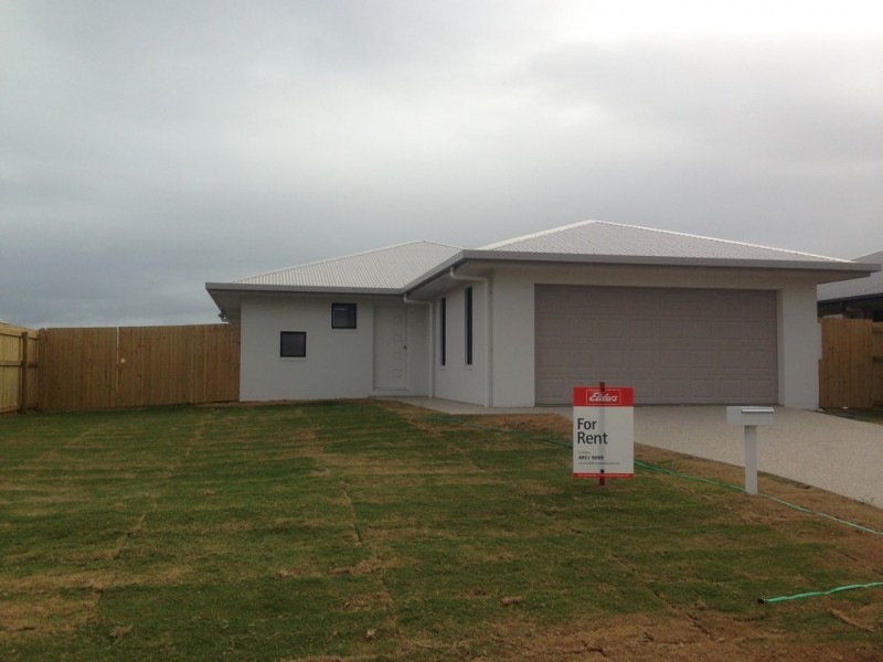 67 Makybe Diva Drive, Ooralea QLD 4740