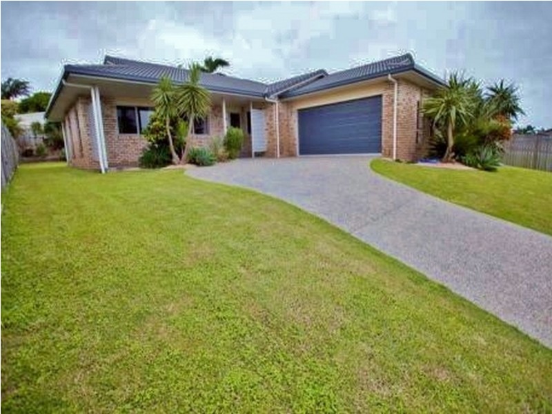 4 Manning Street, Rural View QLD 4740