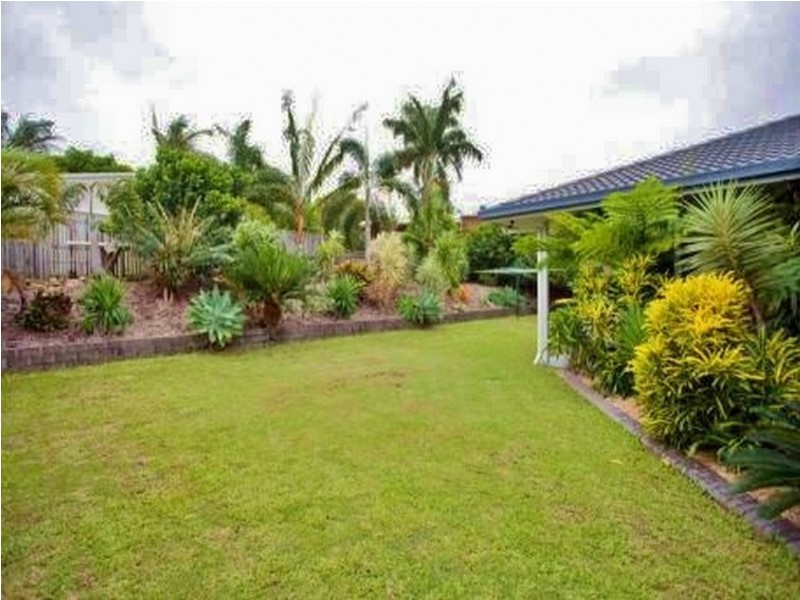 4 Manning Street, Rural View QLD 4740