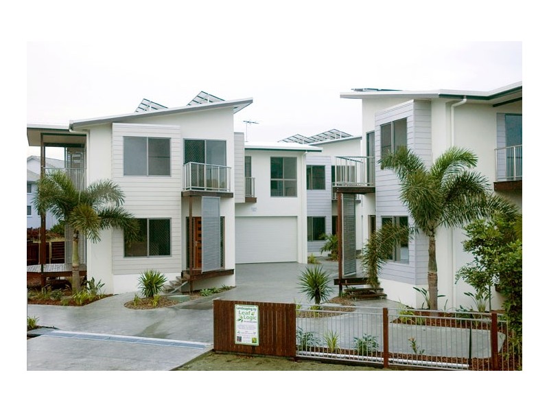 4/100 Binnington Esplanade, East Mackay QLD 4740