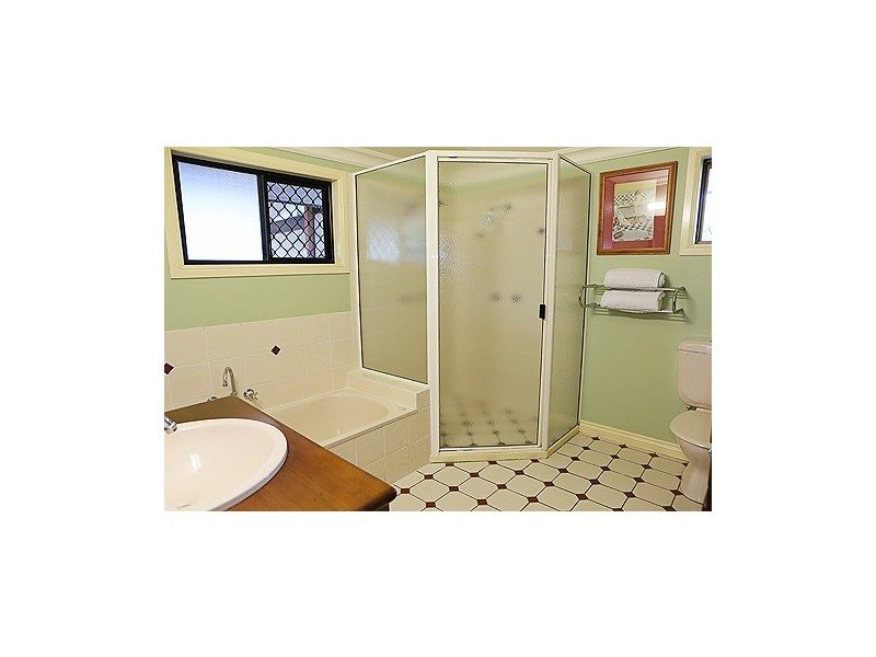 4 Bannister Street, Mackay QLD 4740