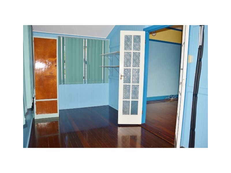 5 Lloyd Street, West Mackay QLD 4740