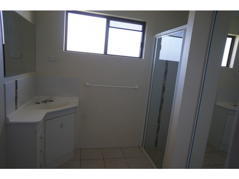17 Napier Street, South Mackay QLD 4740