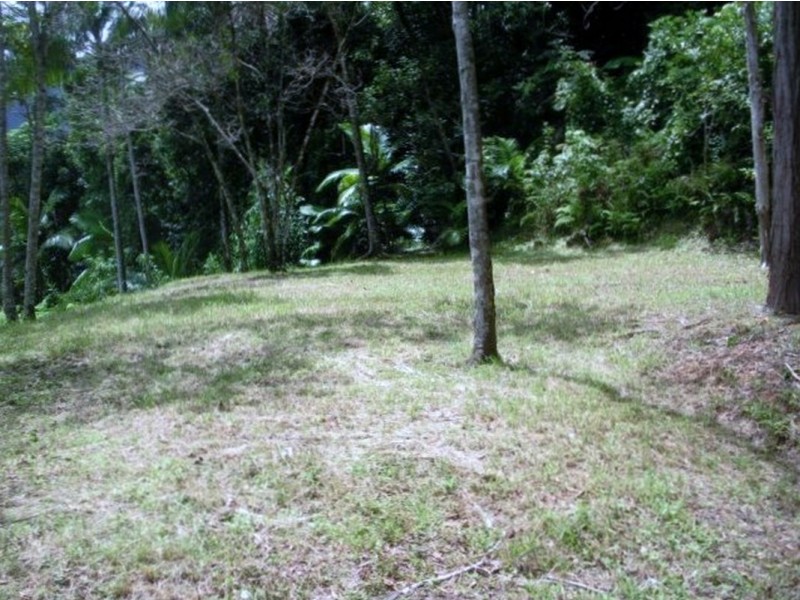 22 Boulder Road, Finch Hatton QLD 4756