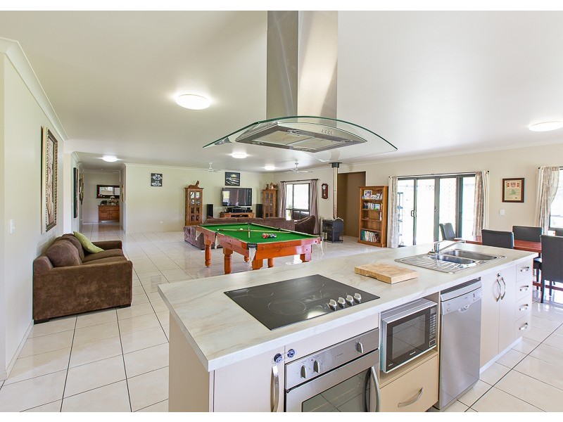 9 Lawrie Road, Sarina QLD 4737