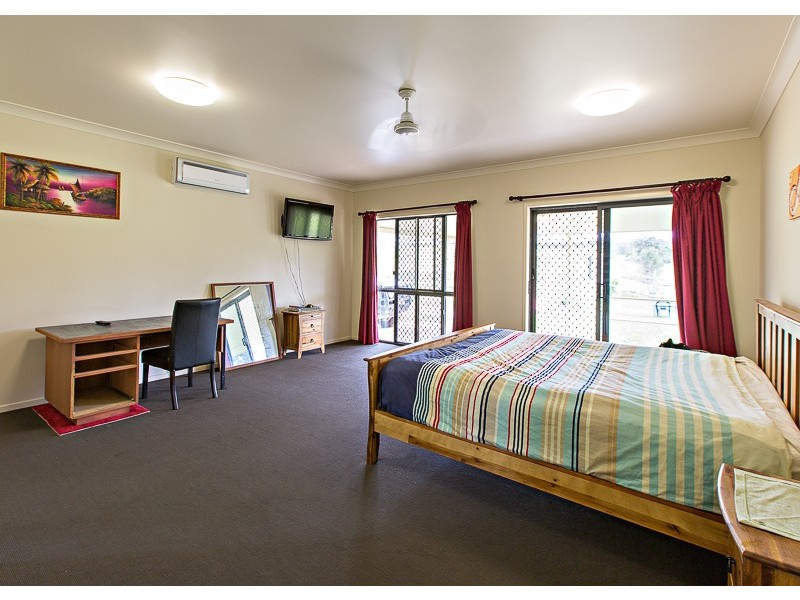 9 Lawrie Road, Sarina QLD 4737