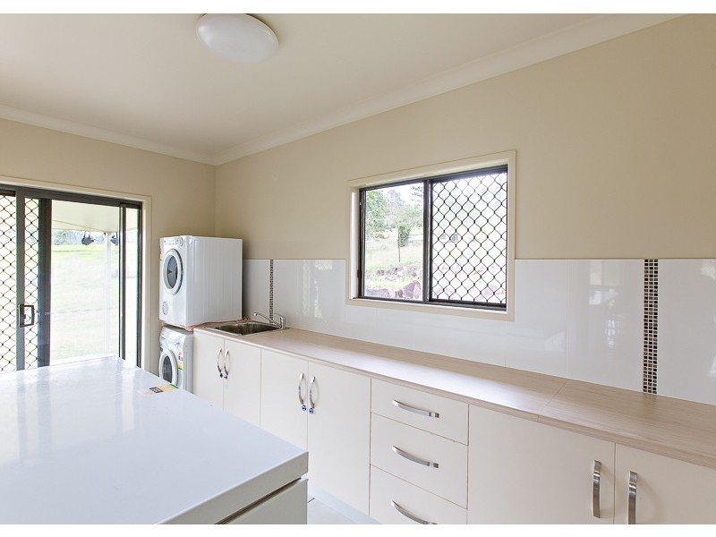 9 Lawrie Road, Sarina QLD 4737