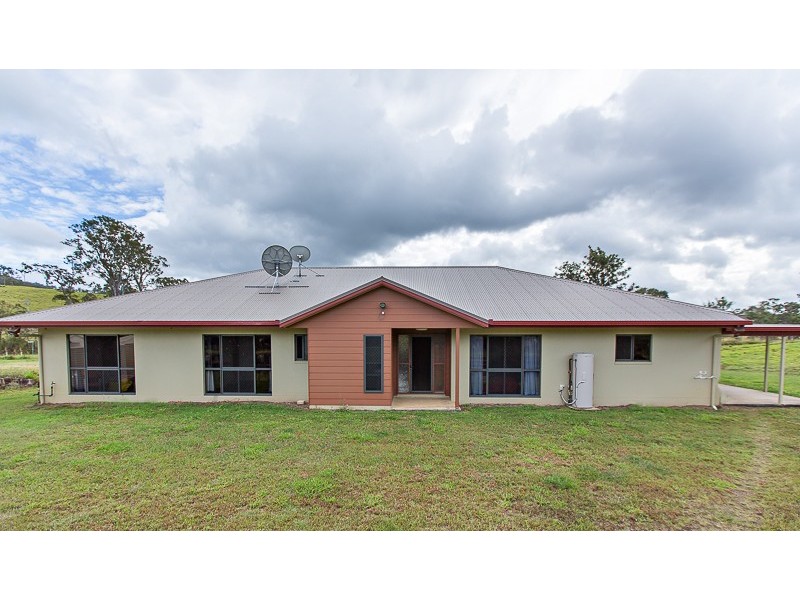 9 Lawrie Road, Sarina QLD 4737
