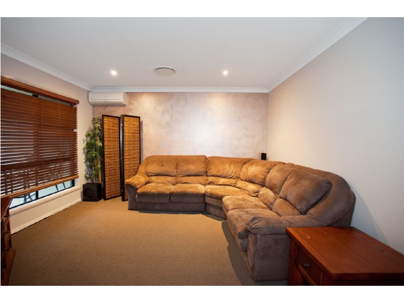 4 Inletway Court, Blacks Beach QLD 4740