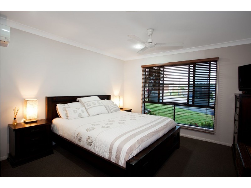 4 Inletway Court, Blacks Beach QLD 4740