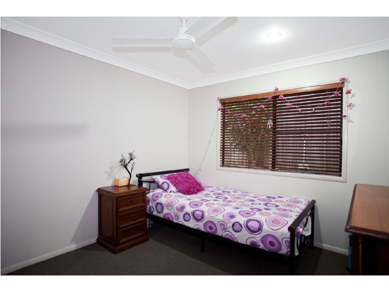 4 Inletway Court, Blacks Beach QLD 4740