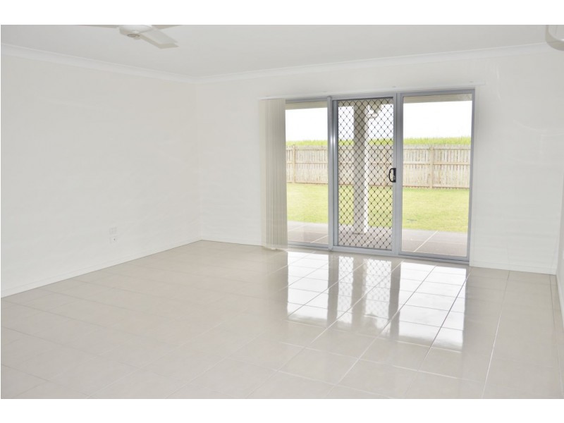 11 O’Neill Place, Marian QLD 4753