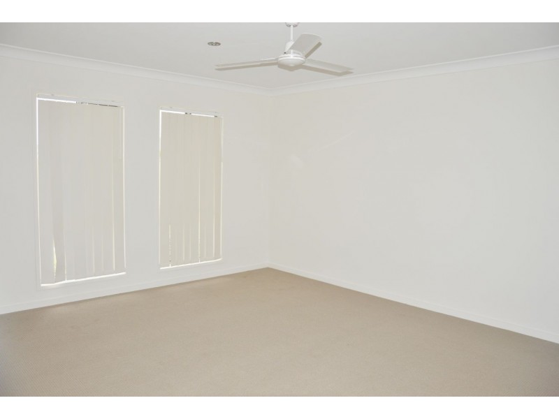 11 O’Neill Place, Marian QLD 4753