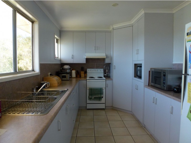 25a Creek Street, Walkerston QLD 4751